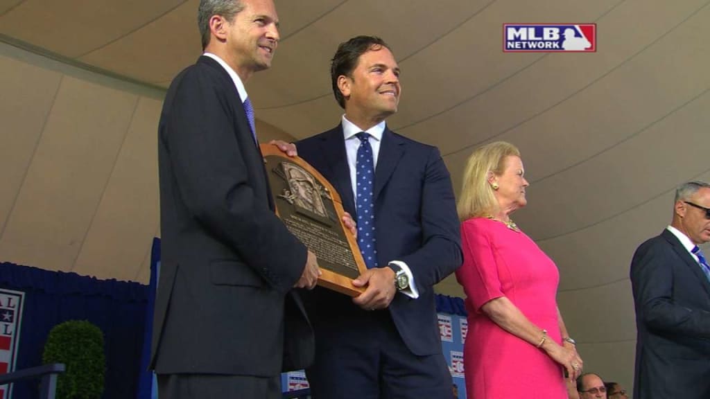 Team Italy manager Mike Piazza joined by fellow Hall of Famers