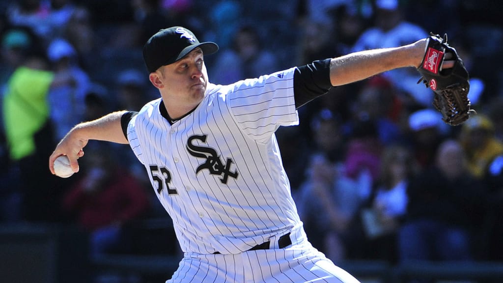 White Sox reliever Jake Petricka was sent to the DL to recover from a right hip impingement. (AP)