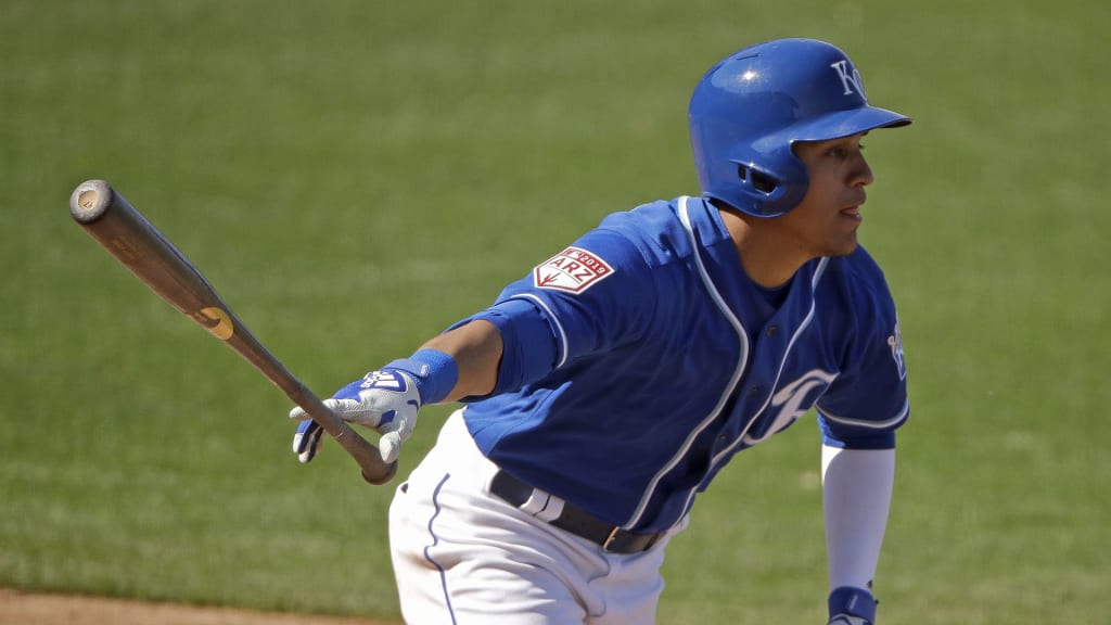 Lopez helps Royals beat Tigers in 1st MLB game in Omaha