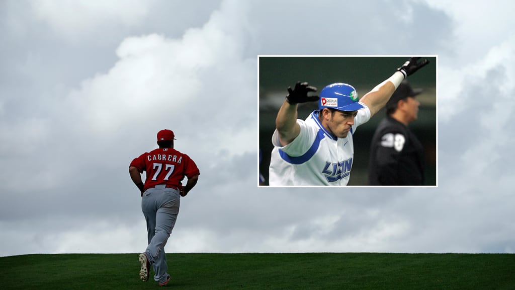 "He's the example that I follow," the Reds' Ramon Cabrera (left) said of his father, Alex Cabrera. (AP)