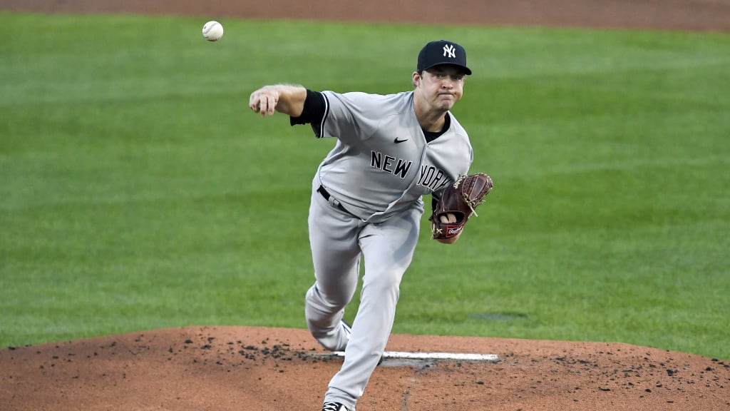 New York Yankees officially place veteran reliever Michael King