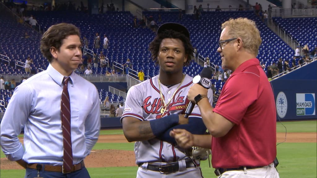 Ronald Acuña Jr. puts on homer show in Venezuela