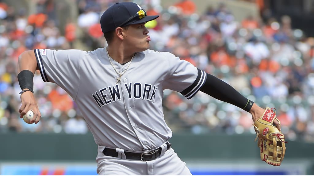 Gio Urshela injury: Yankees infielder to get MRI on hand