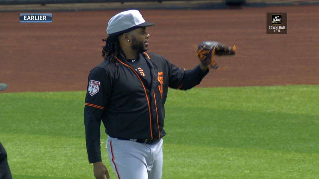 Giants' Johnny Cueto throws hard in bullpen session at Chase Field