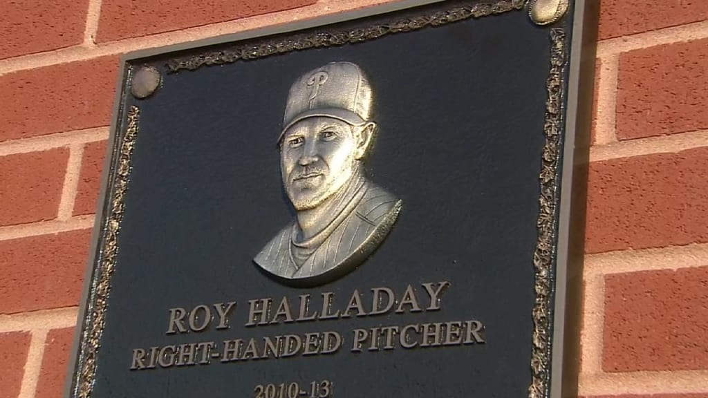 Roy Halladay placed on Phillies Wall of Fame