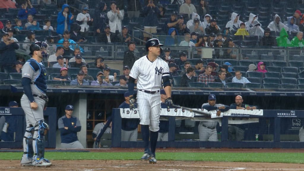 Stanton gets ovation in return
