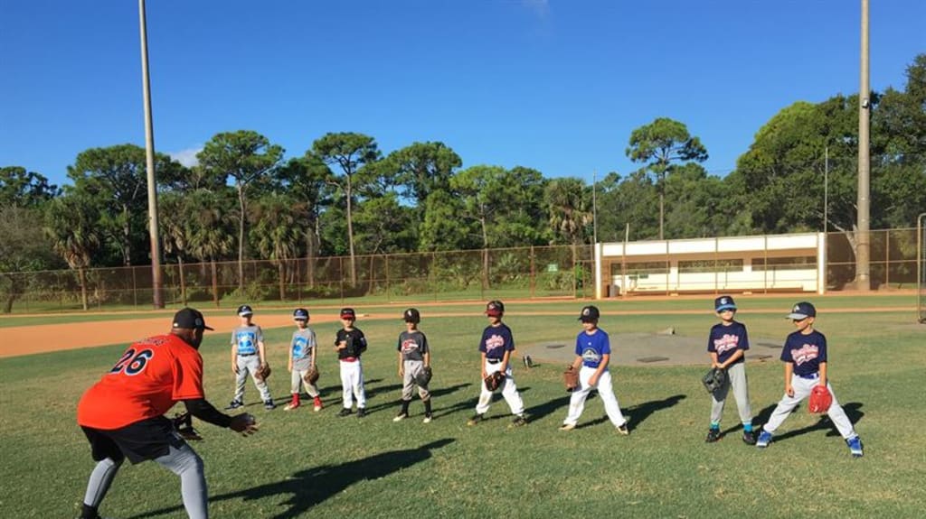 Major League Baseball Players Alumni Association brings Legends for Youth  baseball clinic series to Cincinnati