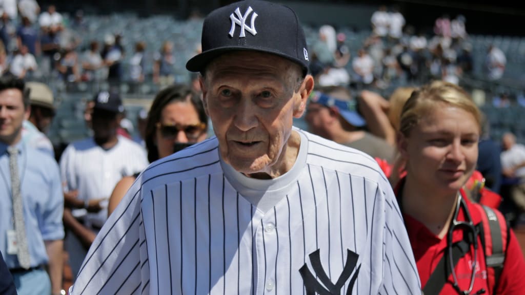 Bobby Brown, 96, a life of Yankees, military, medicine, dies