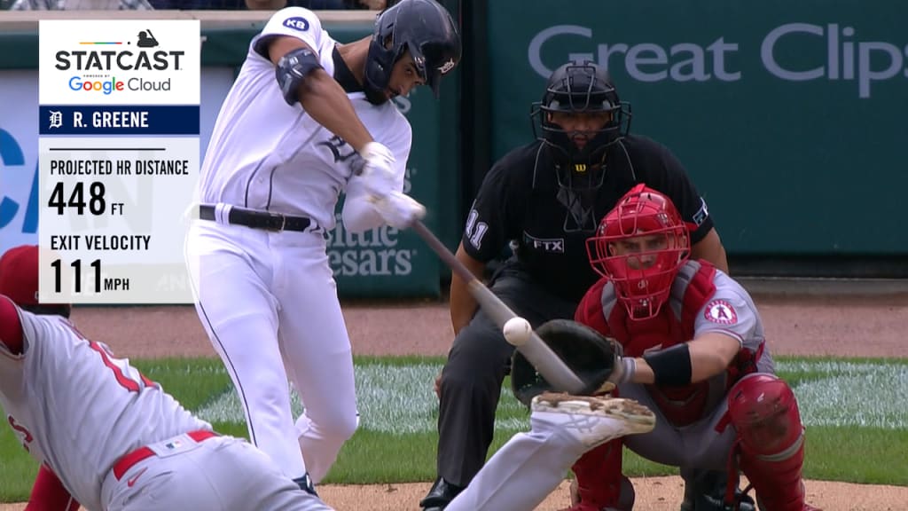 Watch Tigers rookie Riley Greene's first MLB hit 