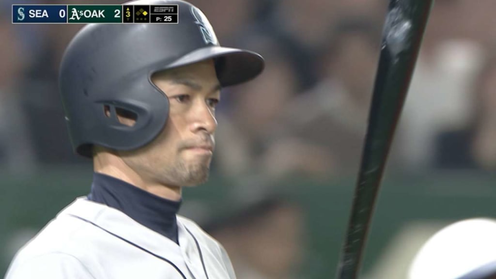 Ichiro cheered at Tokyo Dome, Mariners top A's 9-7 in opener