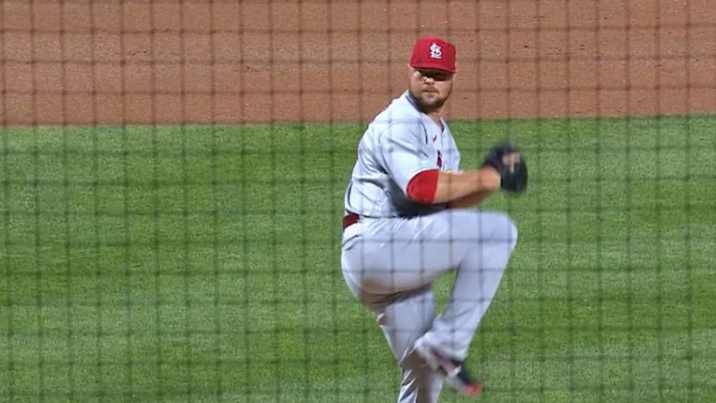 Cardinals pitcher Jon Lester announces retirement