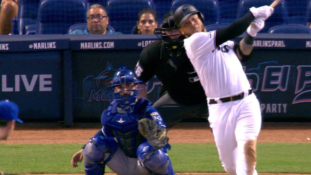 Alcantara dominant, shuts down Padres in Marlins' 3-0 win