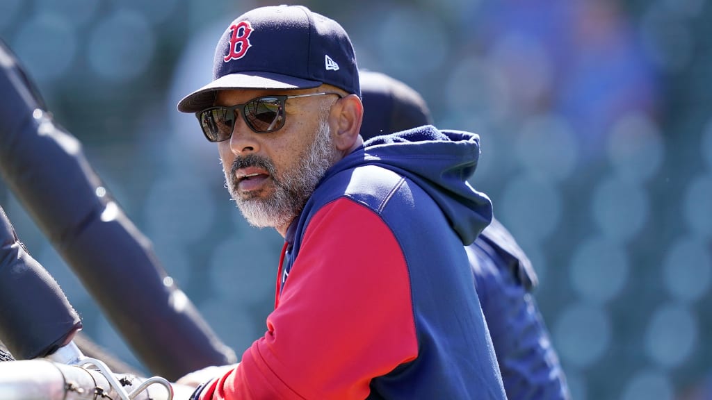 Alex Cora reveals the story behind his new beard