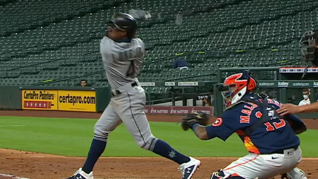 Kyle Lewis has 2 RBIs in 8th to lead Mariners over Astros 7-6