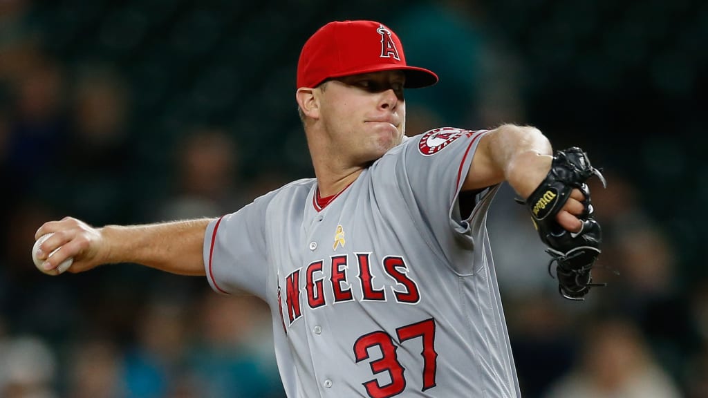 In his first game with the Angels on Friday, Andrew Bailey worked a scoreless seventh inning in a 11-8 loss to the Mariners. (Getty)