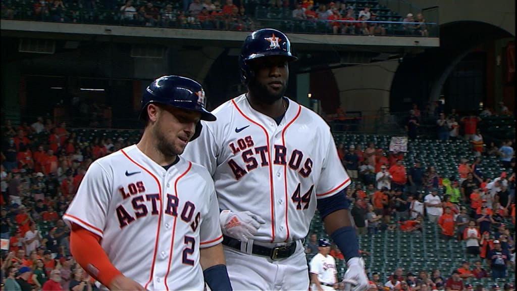 Astros beat Twins in Game 3, on the brink of seventh straight ALCS