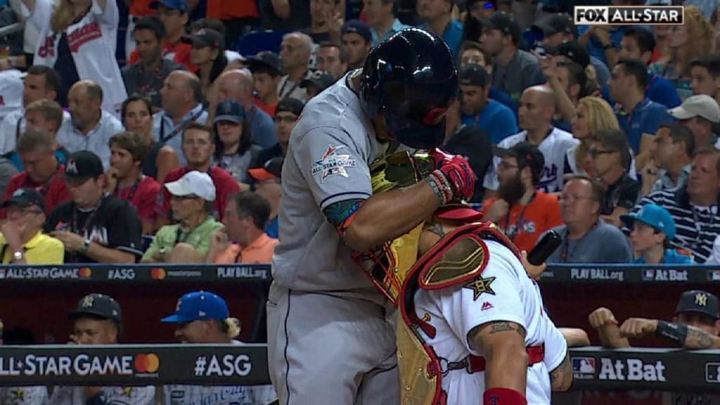 Yadier Molina wore some pretty nifty catching gear in the All-Star Game