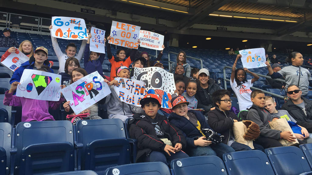 The children showed their support for George Springer and the Astros. (Brian McTaggart/MLB.com)