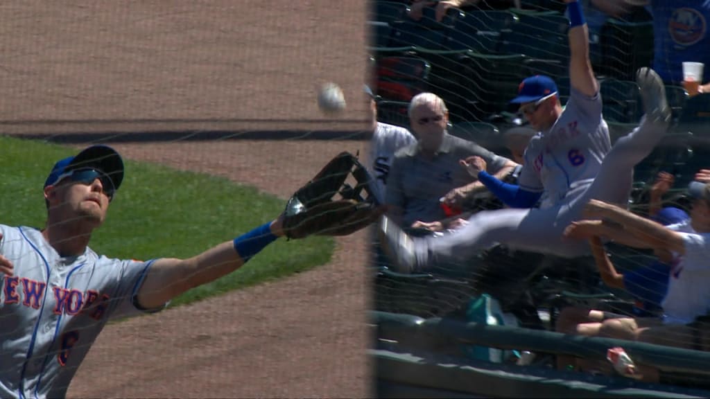 McNeil's dazzling catch in right