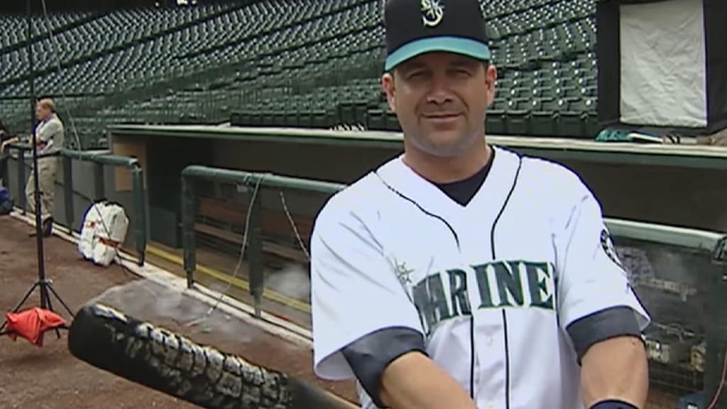 Before Seattle retires Edgar Martinez's number, let's look at his  transformation into a DH legend