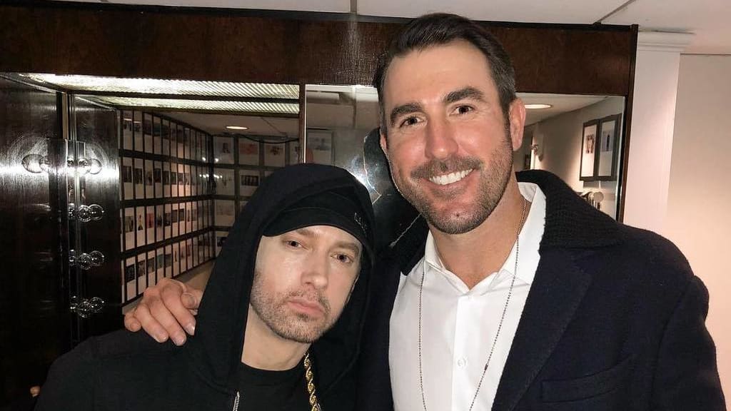 Justin Verlander met Eminem at 'SNL' and the pair snapped a photo together | MLB.com