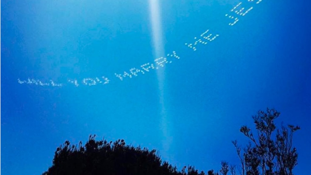 Angels Player Mike Trout Hires Skywriter to Propose to Girlfriend