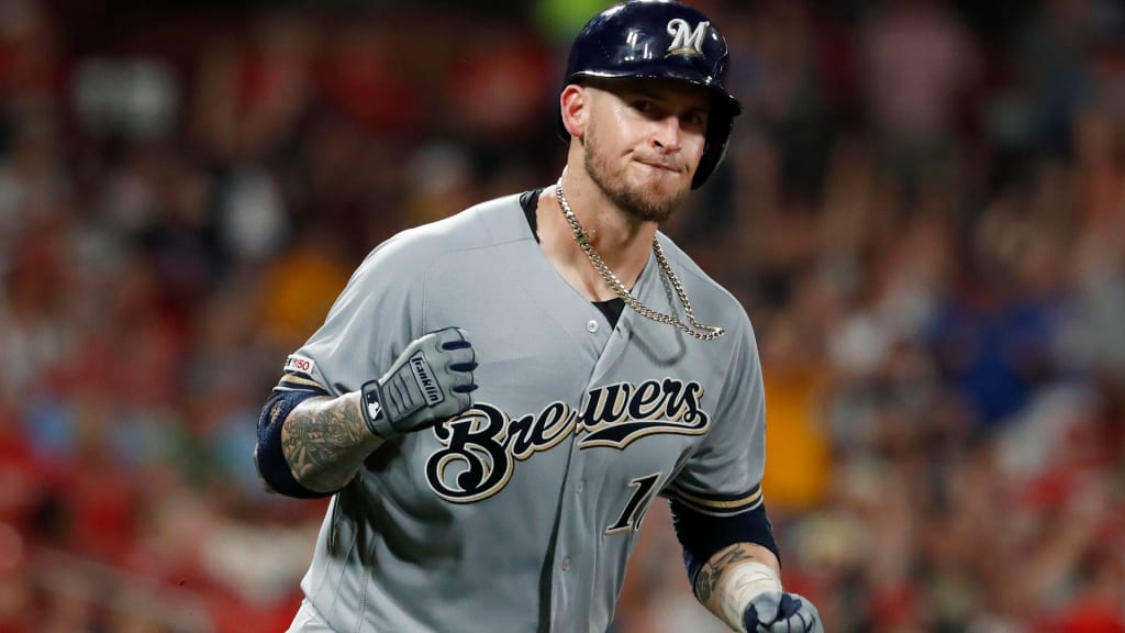 Yasmani Grandal trade rumors: Yasmani Grandal Trade Rumors: White Sox  reportedly willing to part with talented catcher for low price