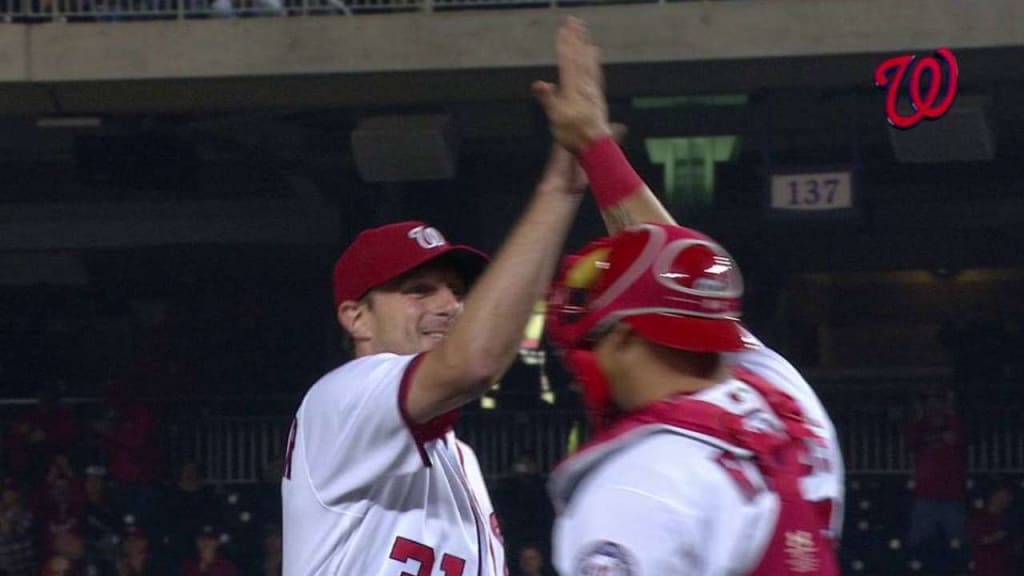 WATCH: Who cares about the complete-game two-hitter, former La Crosse  Logger Max Scherzer swipes first bag since high school – WKTY