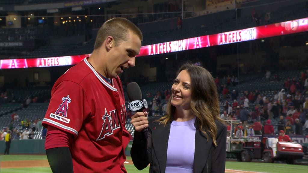 Dustin Garneau hits a walk-off double for the Angels 10-9 victory over the  A's