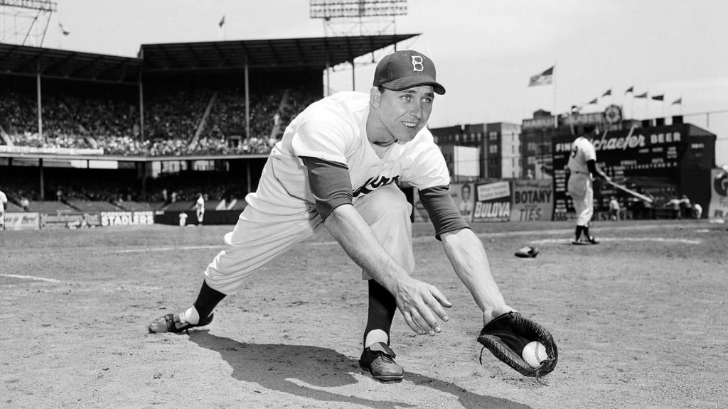 Dodgers News: Vin Scully Continues Support Of Gil Hodges To Make Hall Of  Fame