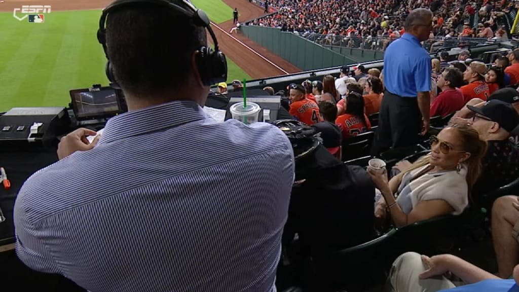 J-Lo shares ice cream with A-Rod