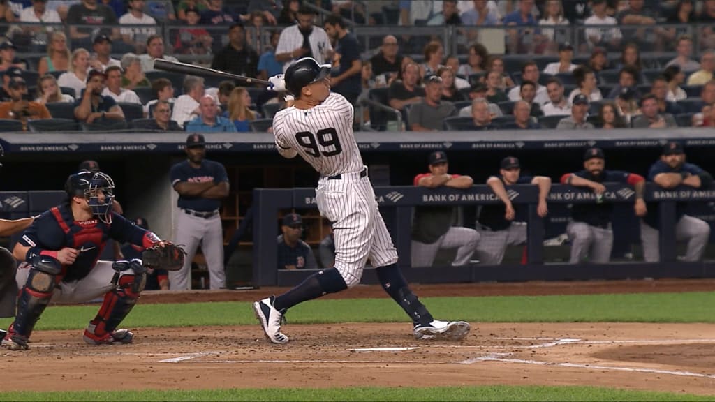 Aaron Judge crushes record-tying homer, Jays' clinching party