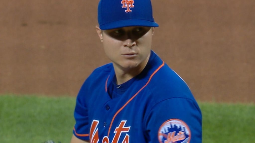 Oswalt's 1-hit outing