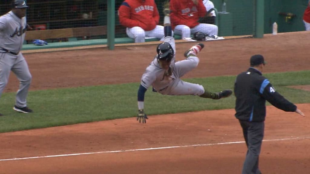 Acuna leaves game in the 7th