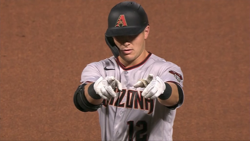 Arizona Diamondbacks make small tweaks to uniform set