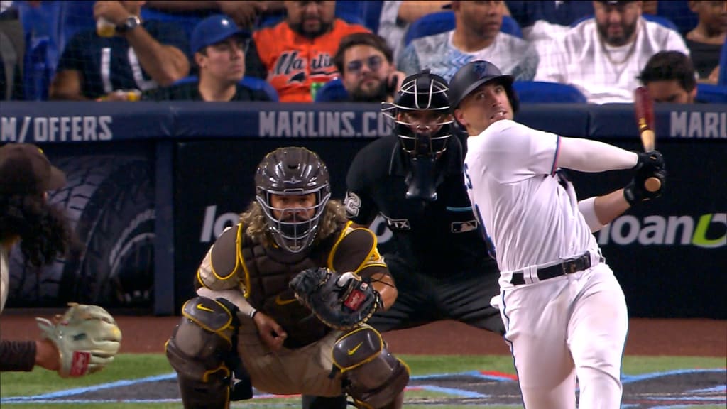 Cabrera's hot bat helps Marlins past Padres