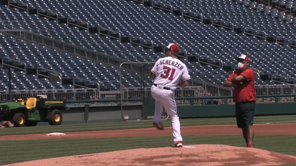 Max Scherzer partakes in sim game