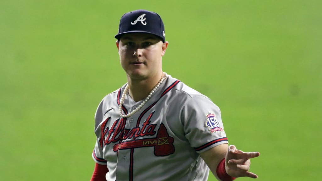 Atlanta, USA. 29th Oct, 2021. Atlanta Braves fans wearing pearl necklaces  in the style of Braves right fielder Joc Pederson before the start of game  three of the MLB World Series against