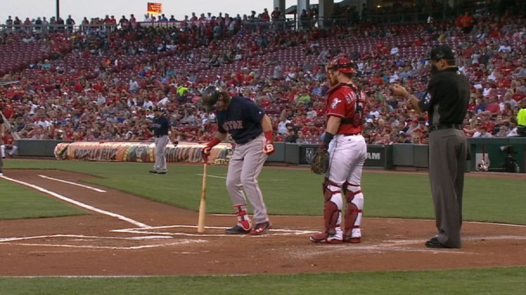 Benintendi receives nice ovation