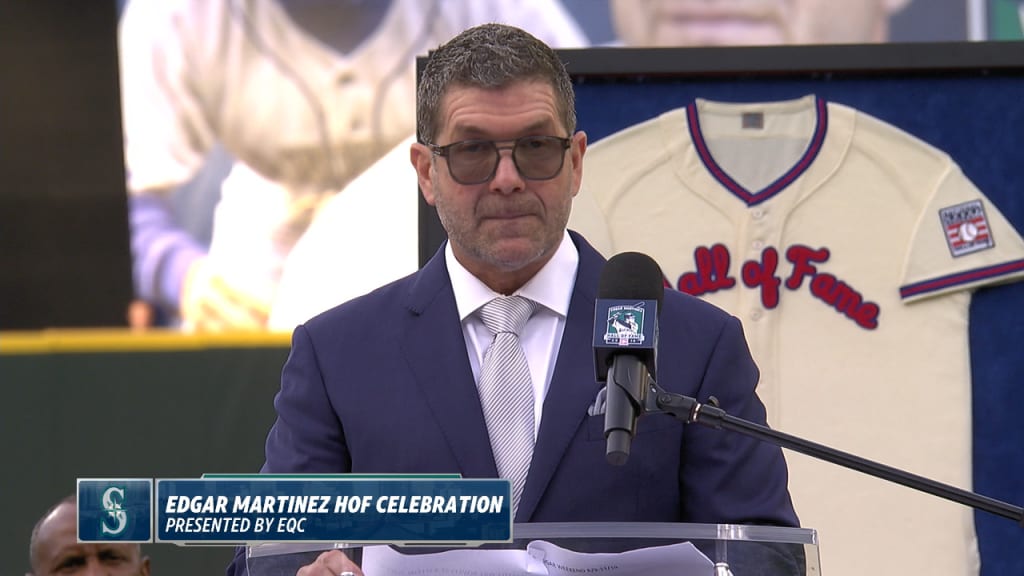 Seattle Mariners unveil statue of Edgar Martinez at T-Mobile Park