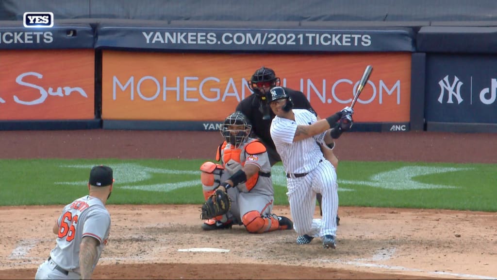 Gleyber Torres hits clutch pinch-hit two-run double