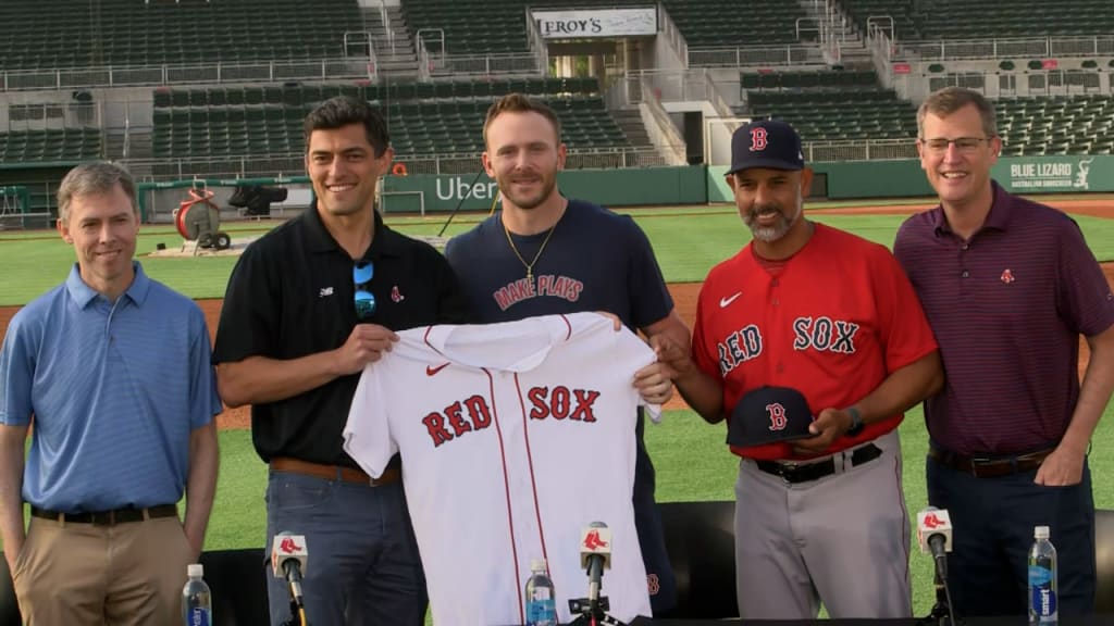 Trevor Story signing with Red Sox for $140 million contract