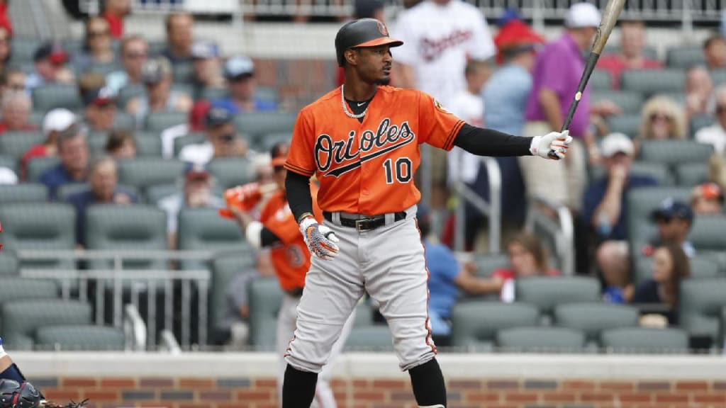 Adam Jones adds depth, versatility to D-Backs' roster