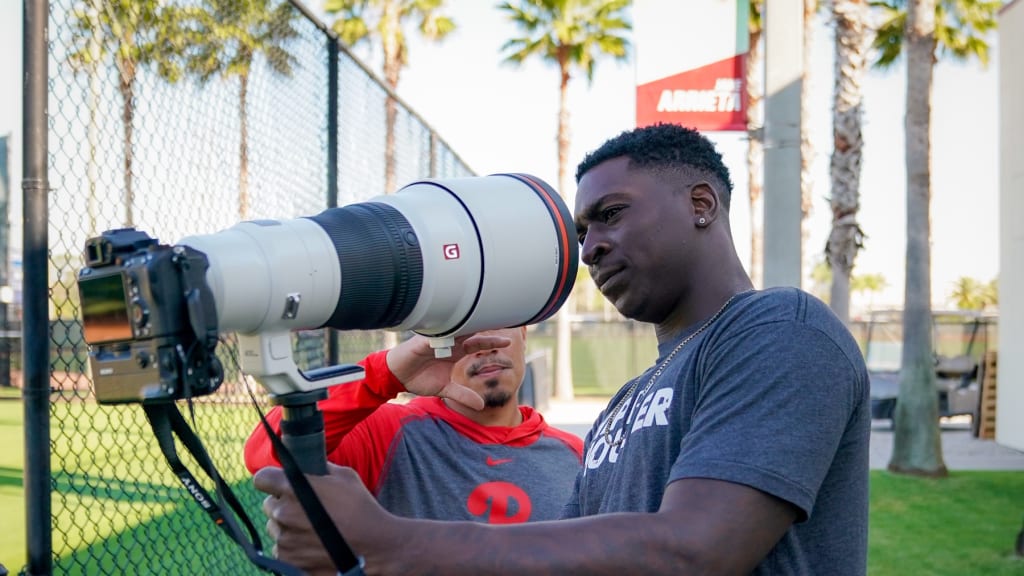 Didi Gregorius has a wide variety of interests, including photography.