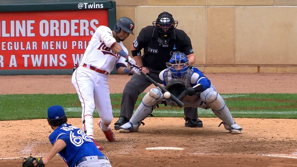 Gary Sánchez's first at-bat with Twins did not go well