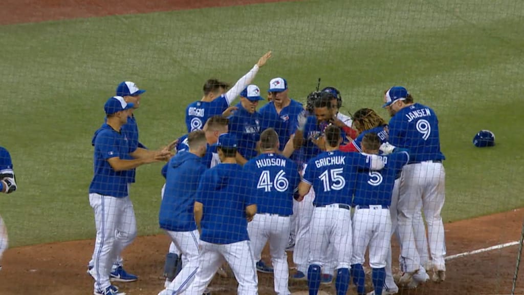 Blue Jays lose on Teoscar Hernández's walk-off hit