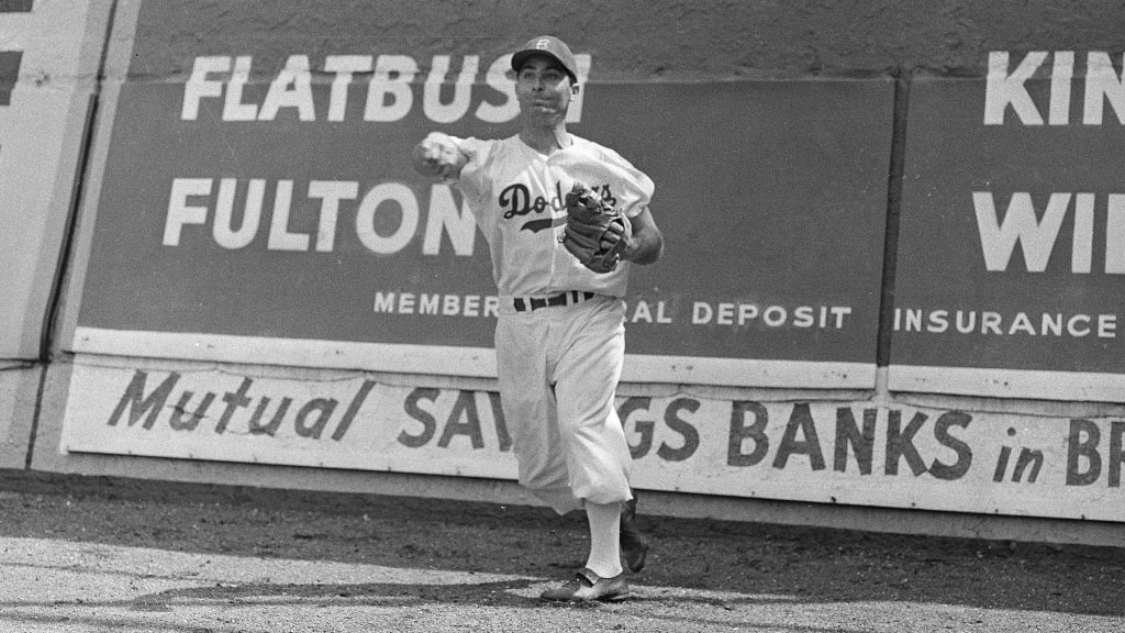 Dodgers: The Top Five Right Fielders in LA Dodger History