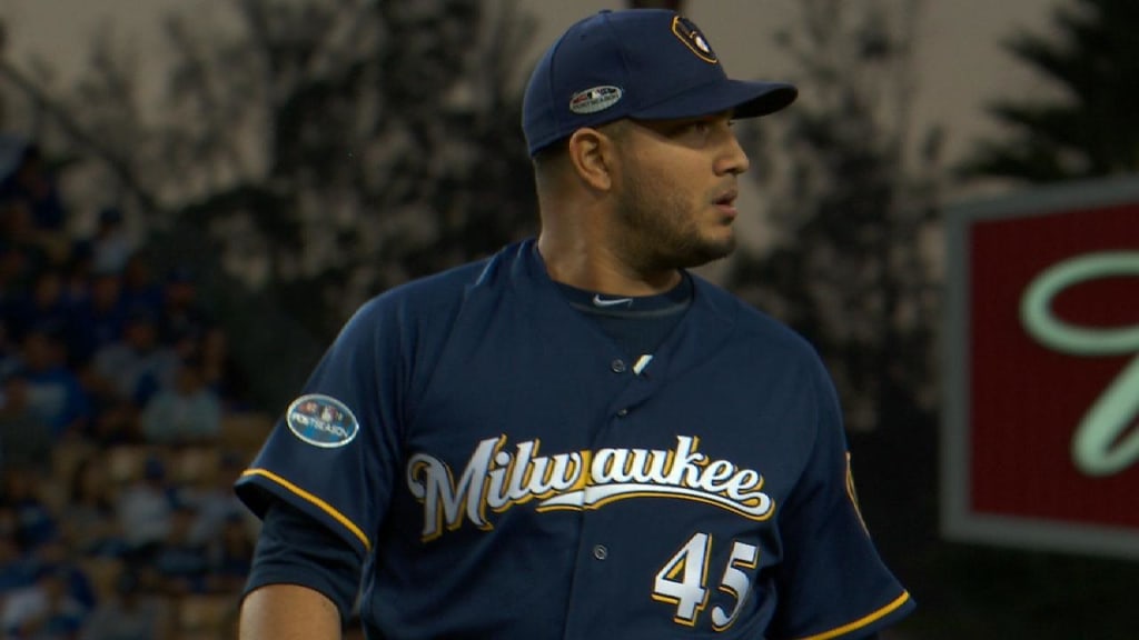 Jhoulys Chacín continues to roll for the Brewers