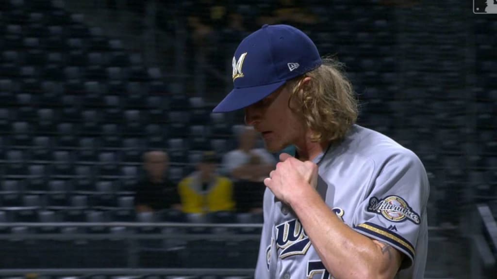 Hall of Fame reliever Rollie Fingers relives Brewers memories