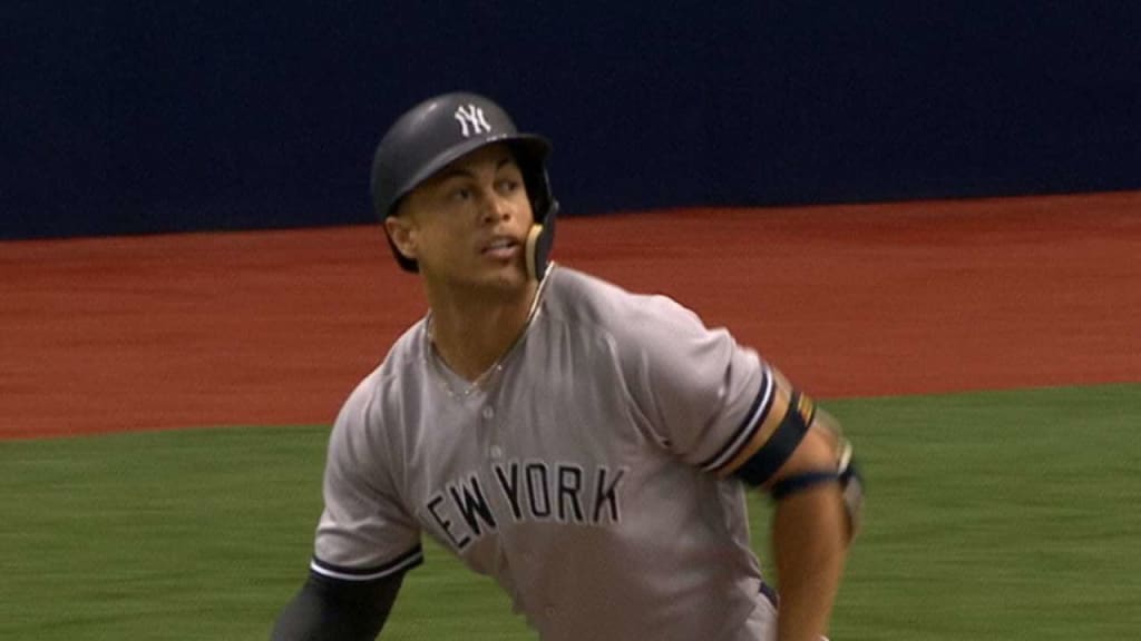 Stanton goes 5-for-5 vs. Rays